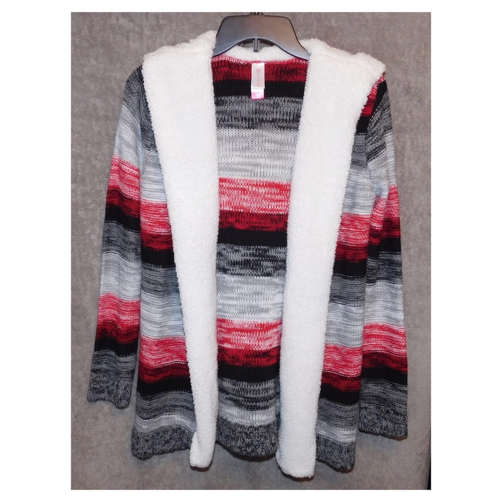 No Boundaries fleeced hoodie